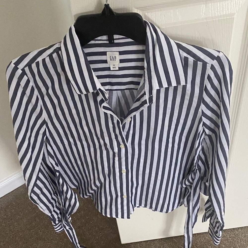 GAP Women's Navy and White Striped Button Down Shirt
